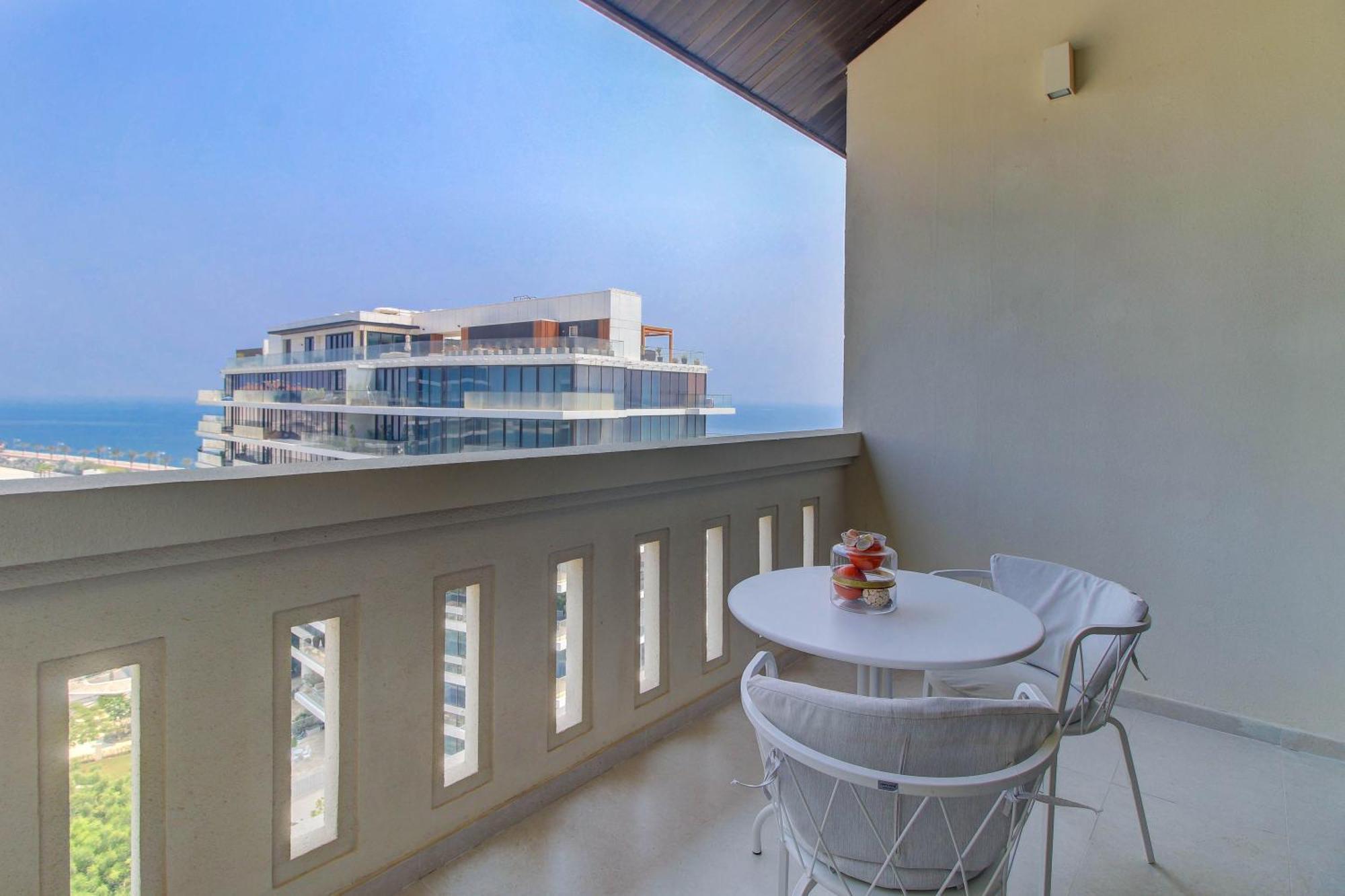Luxe Getaways Royal Amwaj Palm Jumeirah Resort Apartment Holiday Home Dubaj Kültér fotó