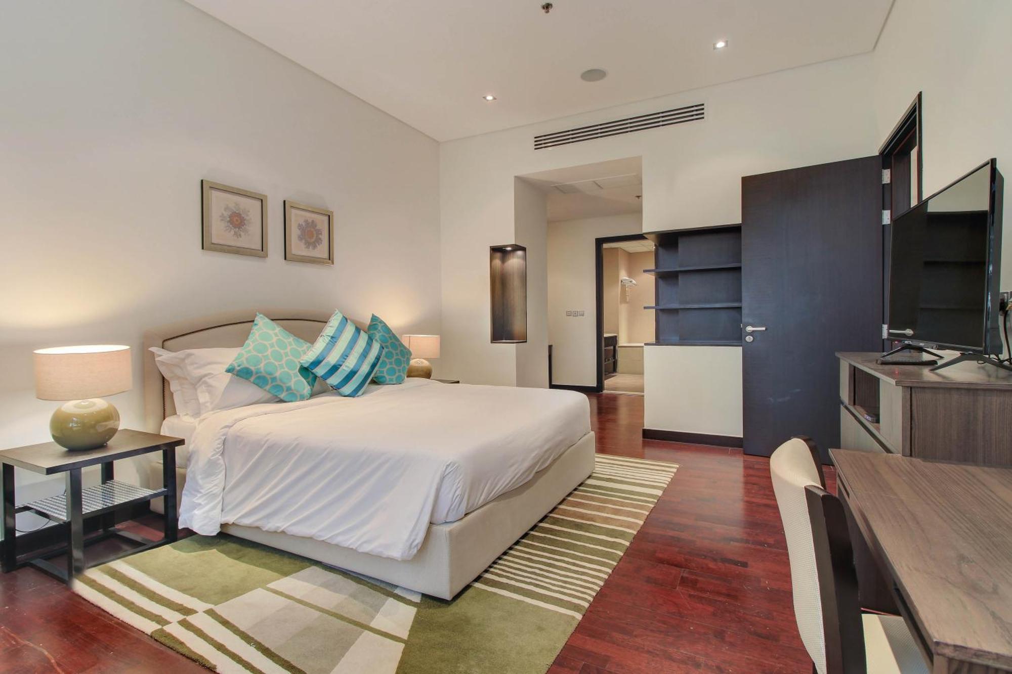Luxe Getaways Royal Amwaj Palm Jumeirah Resort Apartment Holiday Home Dubaj Kültér fotó