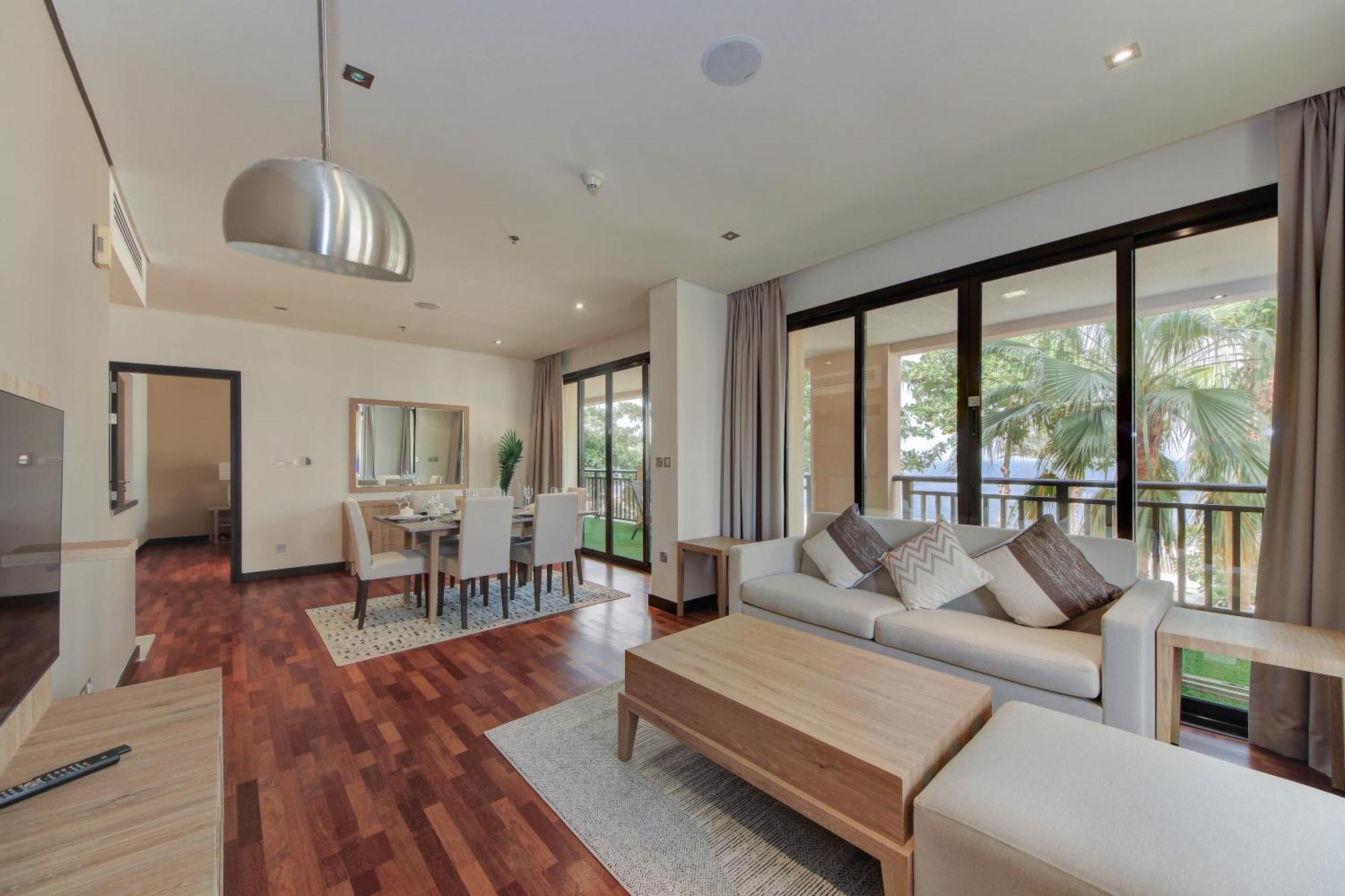 Luxe Getaways Royal Amwaj Palm Jumeirah Resort Apartment Holiday Home Dubaj Kültér fotó