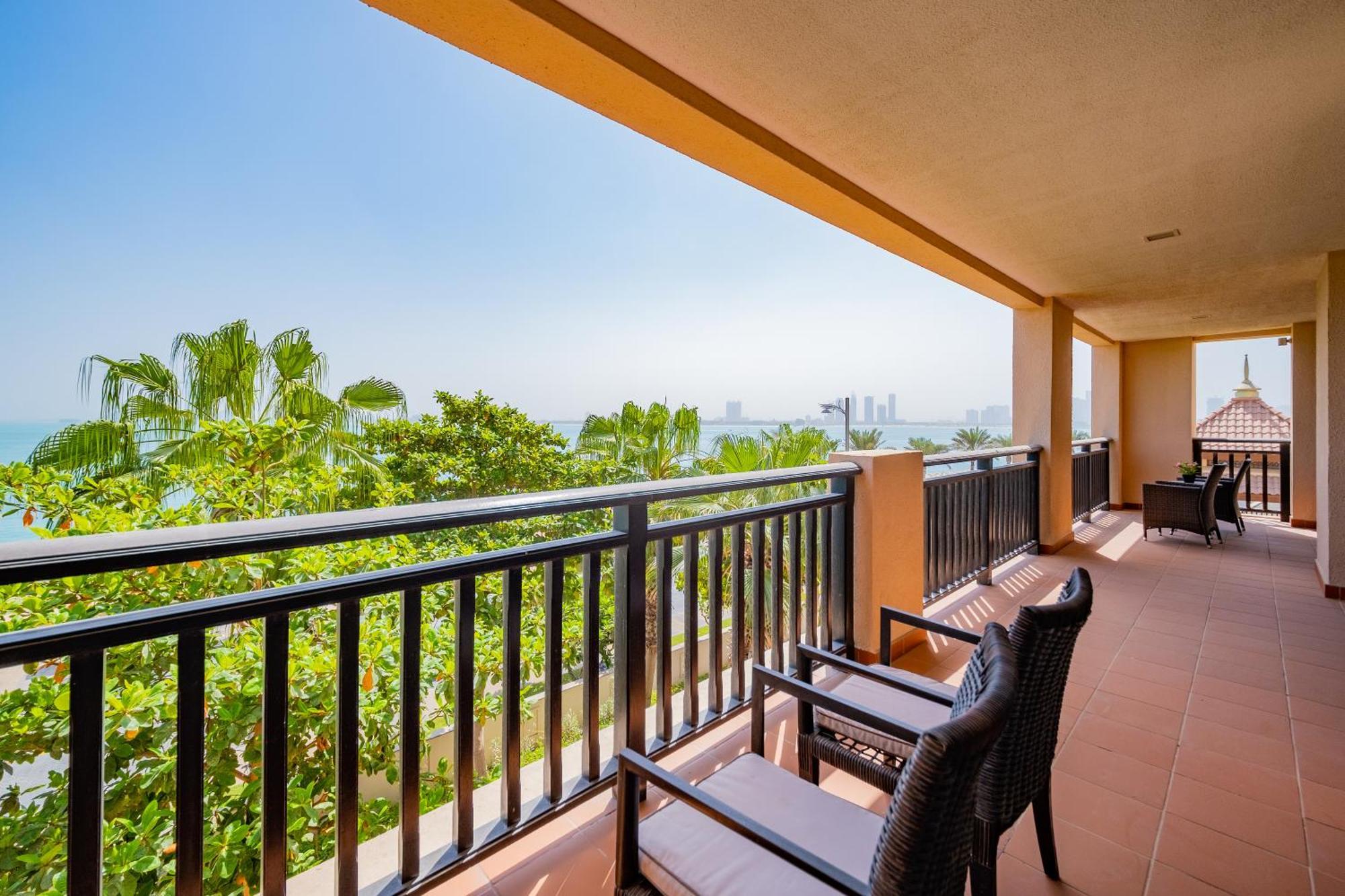 Luxe Getaways Royal Amwaj Palm Jumeirah Resort Apartment Holiday Home Dubaj Kültér fotó