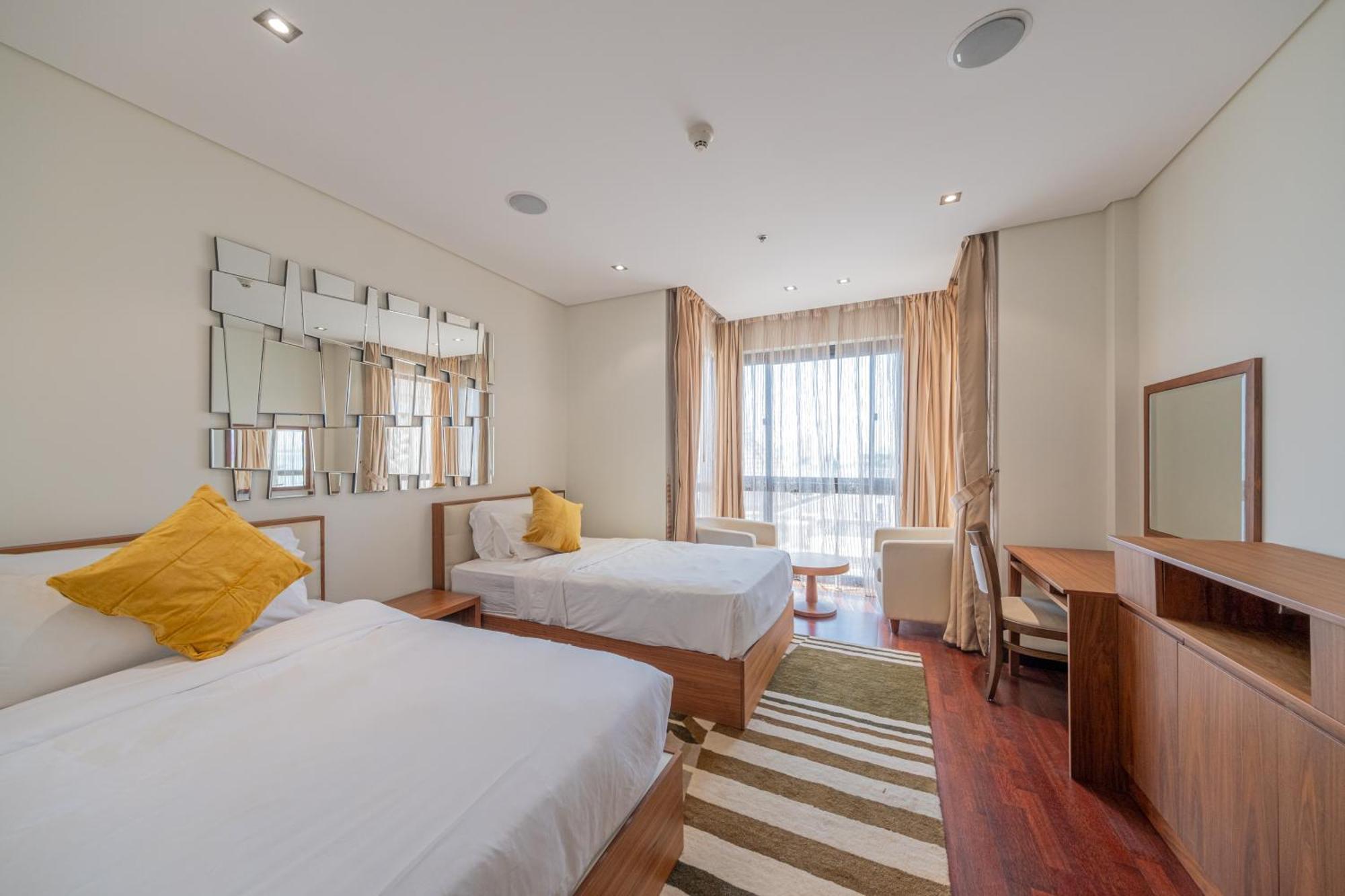 Luxe Getaways Royal Amwaj Palm Jumeirah Resort Apartment Holiday Home Dubaj Kültér fotó