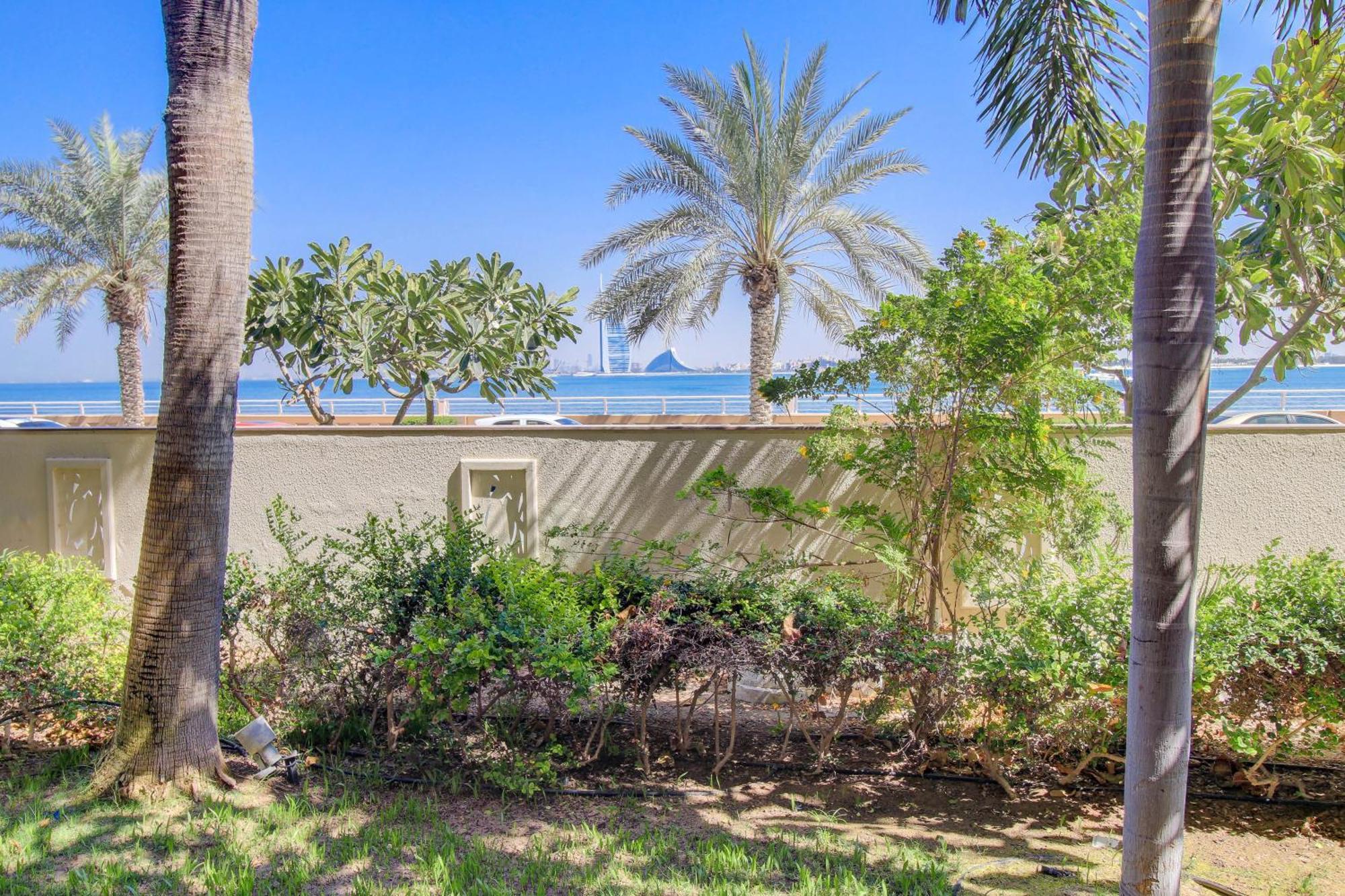 Luxe Getaways Royal Amwaj Palm Jumeirah Resort Apartment Holiday Home Dubaj Kültér fotó